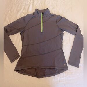 Lija brand tennis golf run and yoga wear size small good condition grey neon